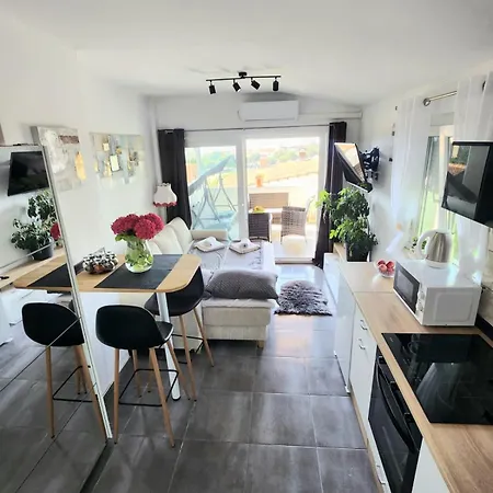 Vanessa Apartman Krk Town